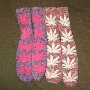 HUF pot leaf socks